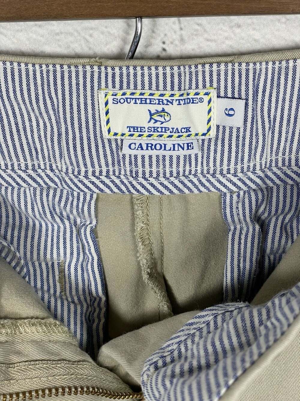 Southern Tide Caroline Khaki Chino Shorts Size 6 - Picture 5 of 6
